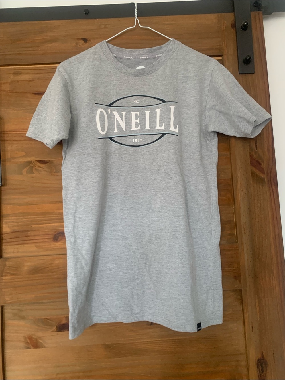 💛CLEARANCE SALE O'Neill Grey Short-Sleeve T-Shirt small